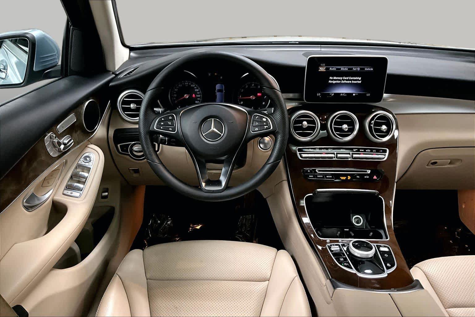 Used 2018 Mercedes-Benz GLC 300 4MATIC image 6