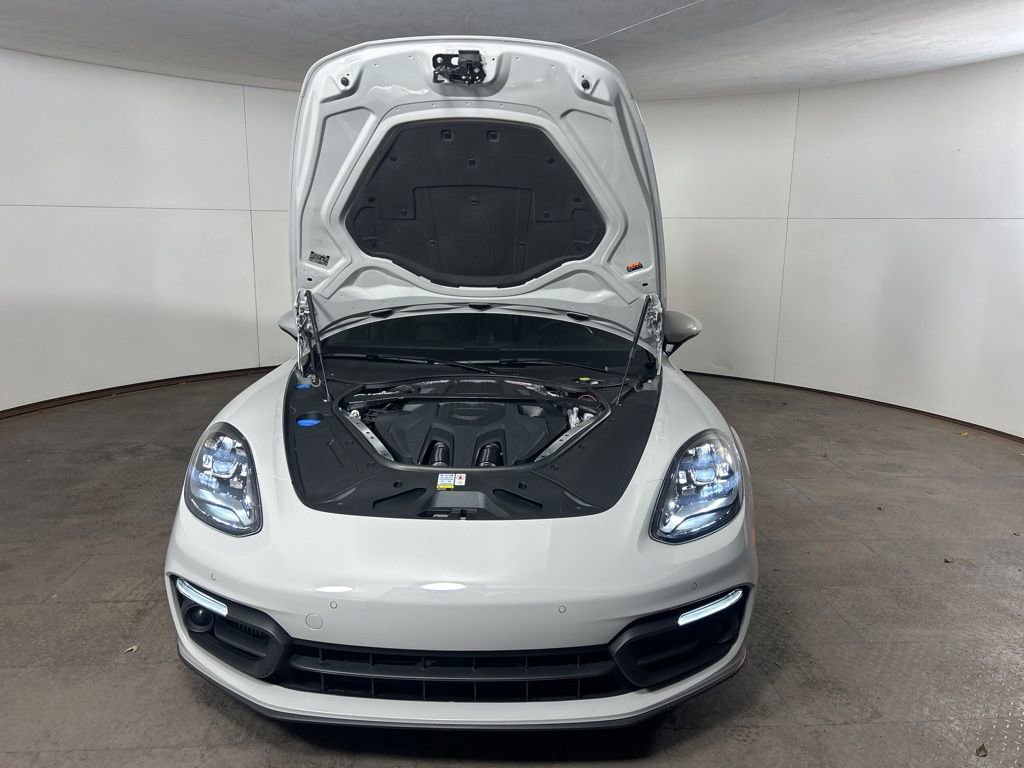 Certified 2023 Porsche Panamera 4 Platinum Edition image 35