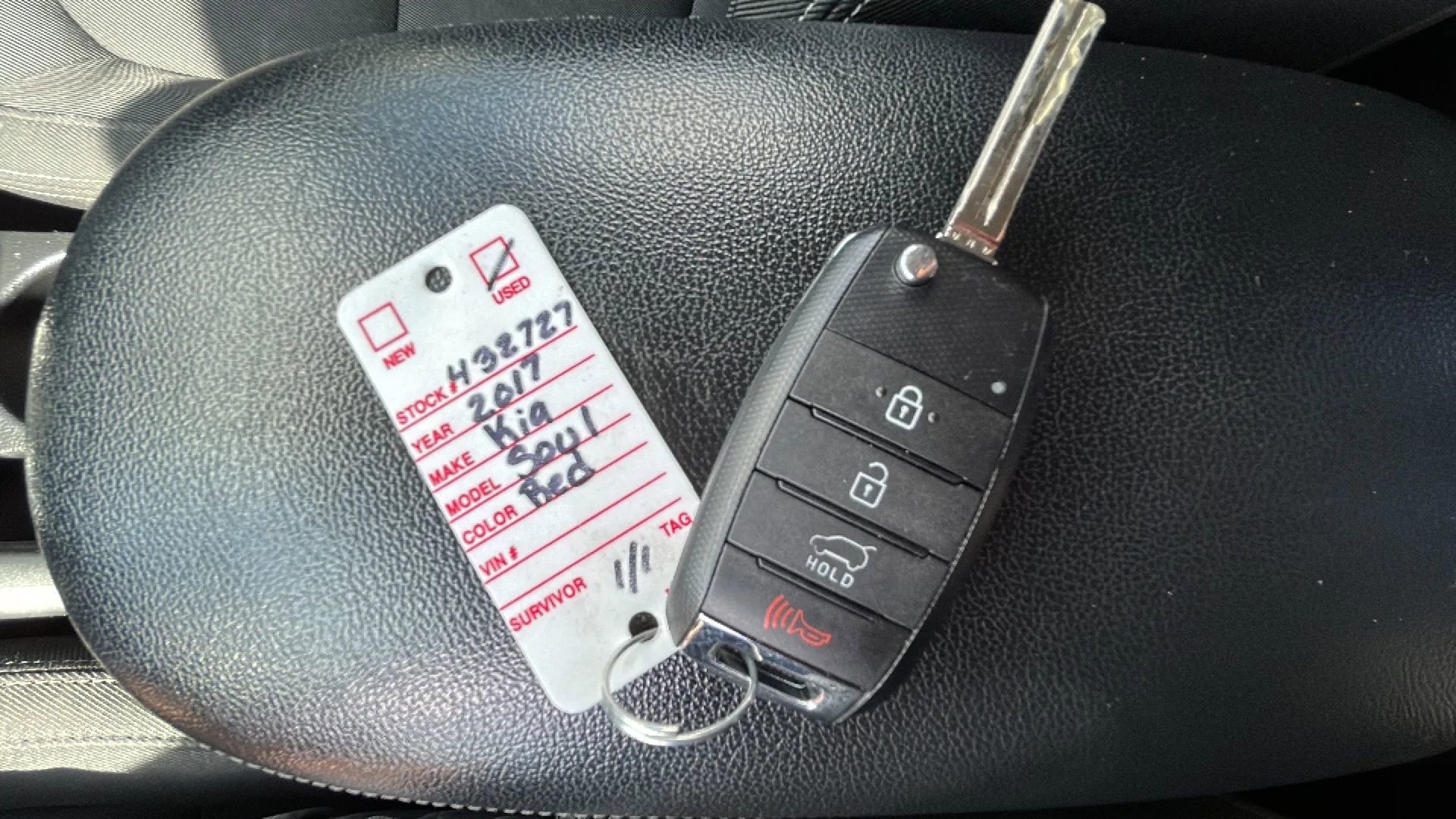 Used 2017 Kia Soul + FWD image 39