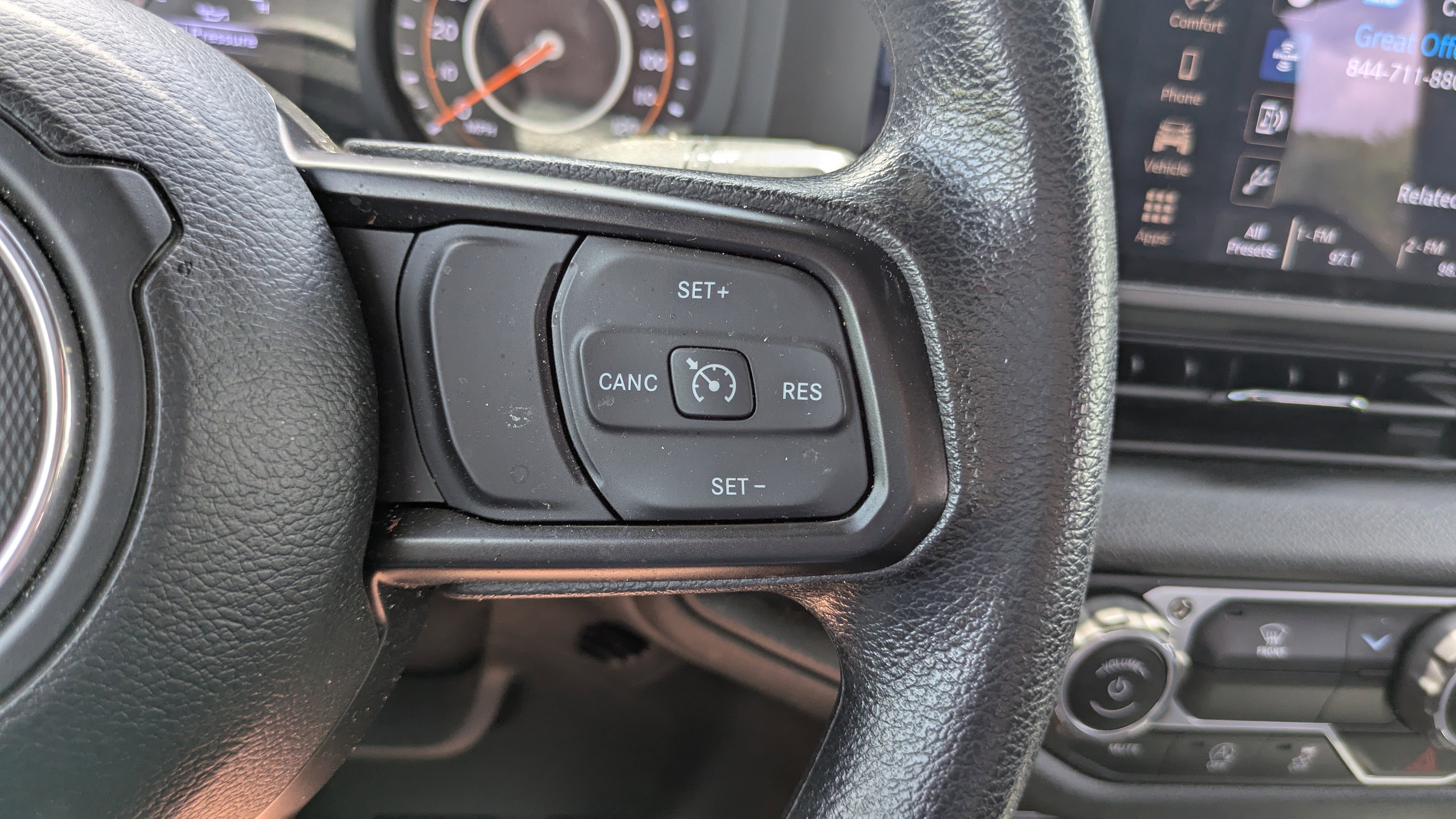 Used 2024 Jeep Wrangler Sport AWD/4WD image 18