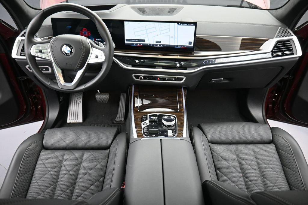 Used 2026 BMW X7 xDrive40i AWD/4WD image 13