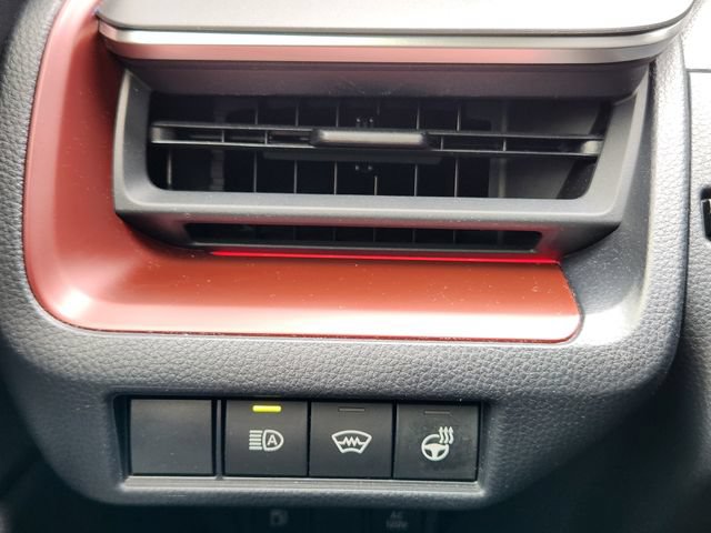 Used 2024 Toyota Prius Prime FWD image 32