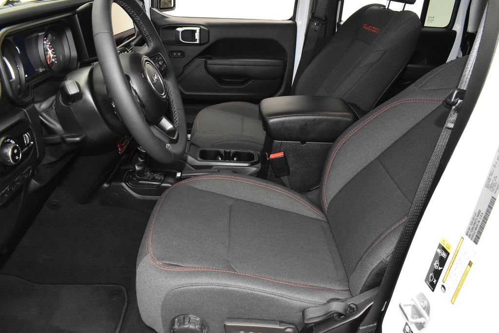 Used 2026 Jeep Gladiator Rubicon AWD/4WD image 14