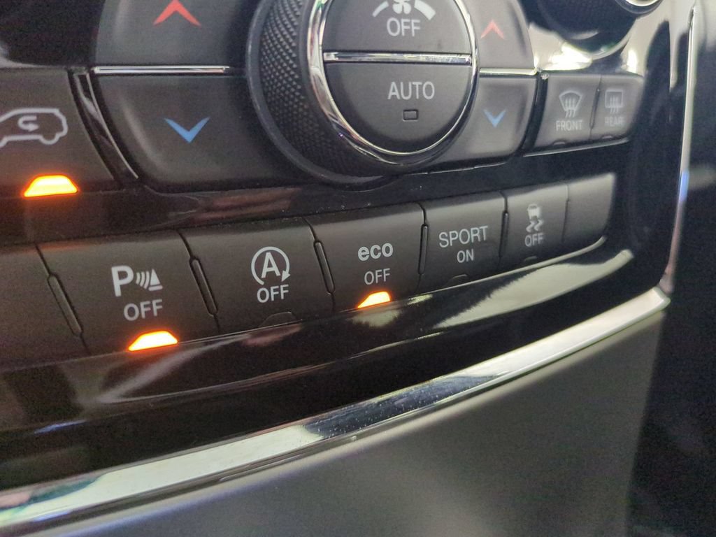 Used 2020 Jeep Grand Cherokee Limited RWD image 29