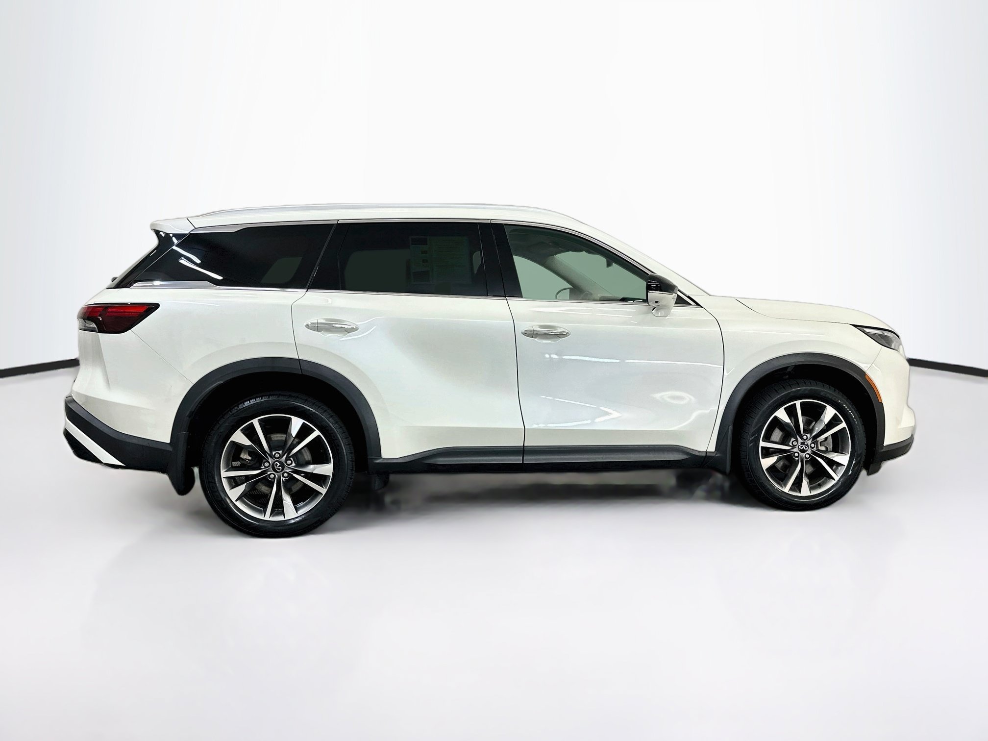 Used 2023 INFINITI QX60 Luxe w/ Vision Package AWD/4WD image 10