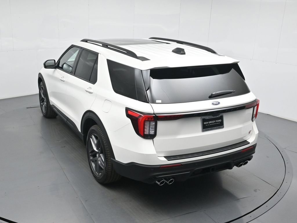 New 2026 Ford Explorer ST image 41