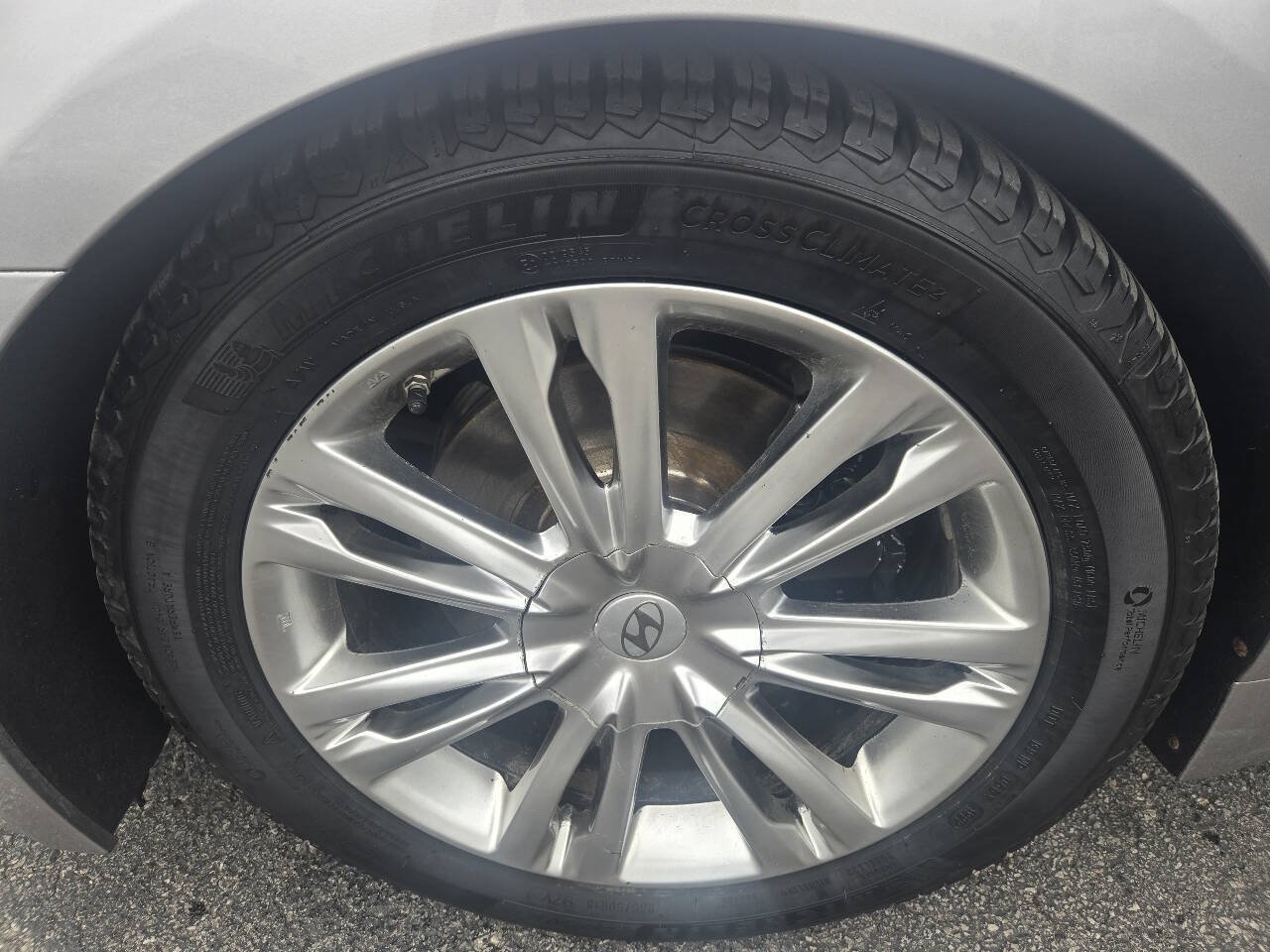 Used 2012 Hyundai Genesis 3.8 w/ Premium Pkg RWD image 15