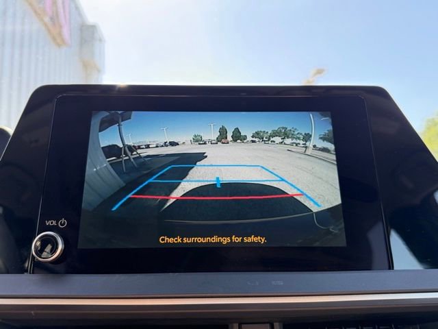 Used 2025 Toyota Prius XLE FWD image 21