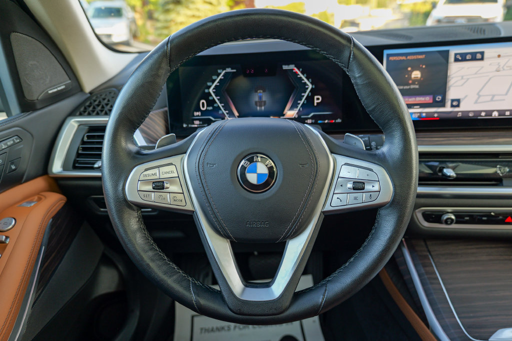 Used 2024 BMW X7 xDrive40i AWD/4WD image 47