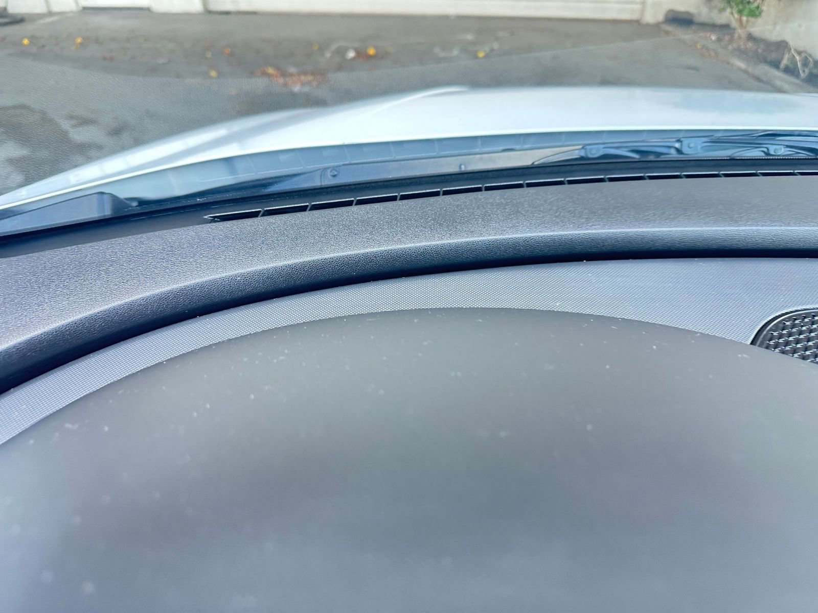 Used 2025 Hyundai Elantra Limited image 35