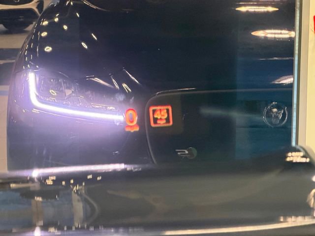 Used 2018 Jaguar F-PACE S image 44