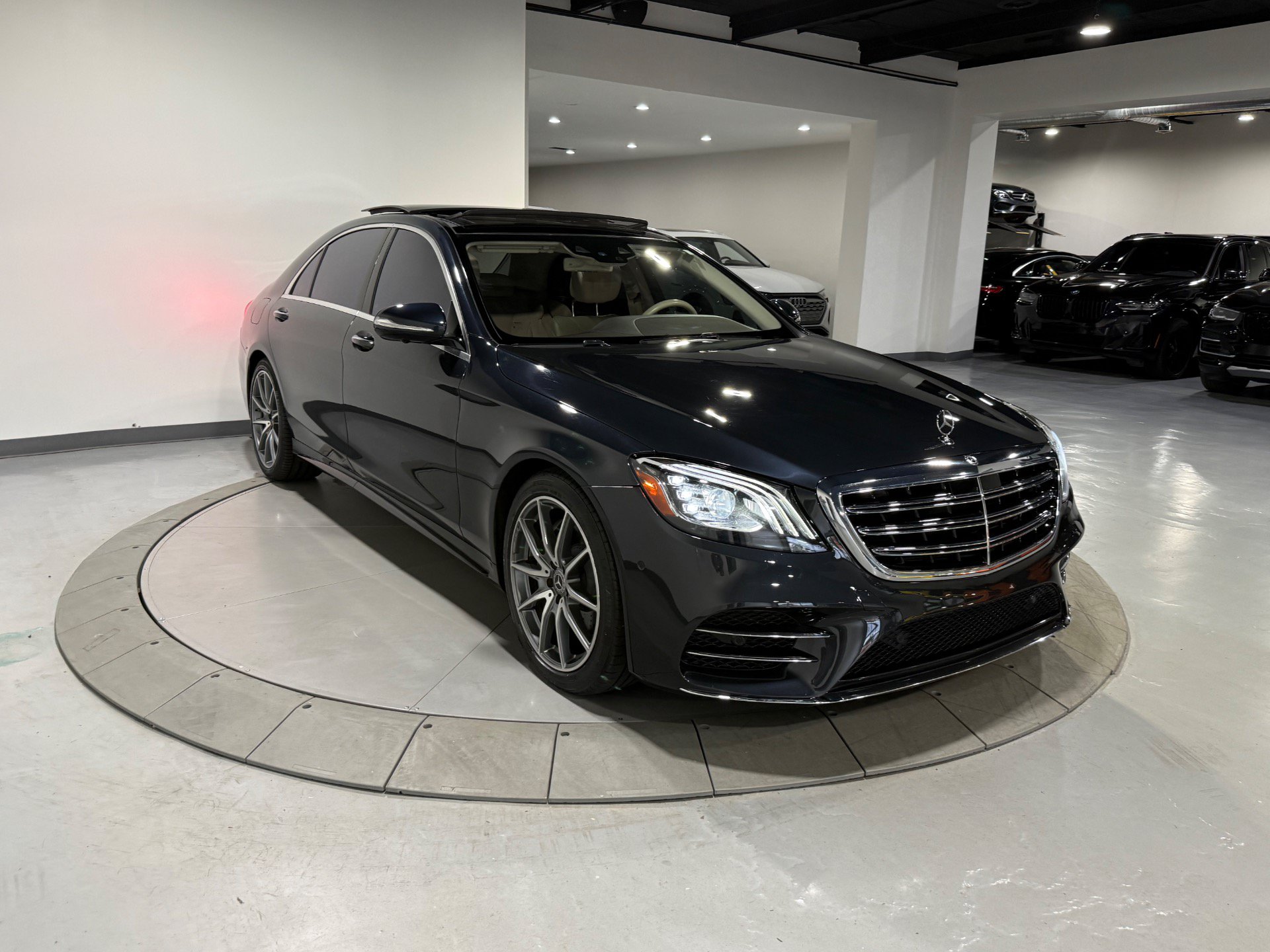Used 2018 Mercedes-Benz S 450 Sedan image 6