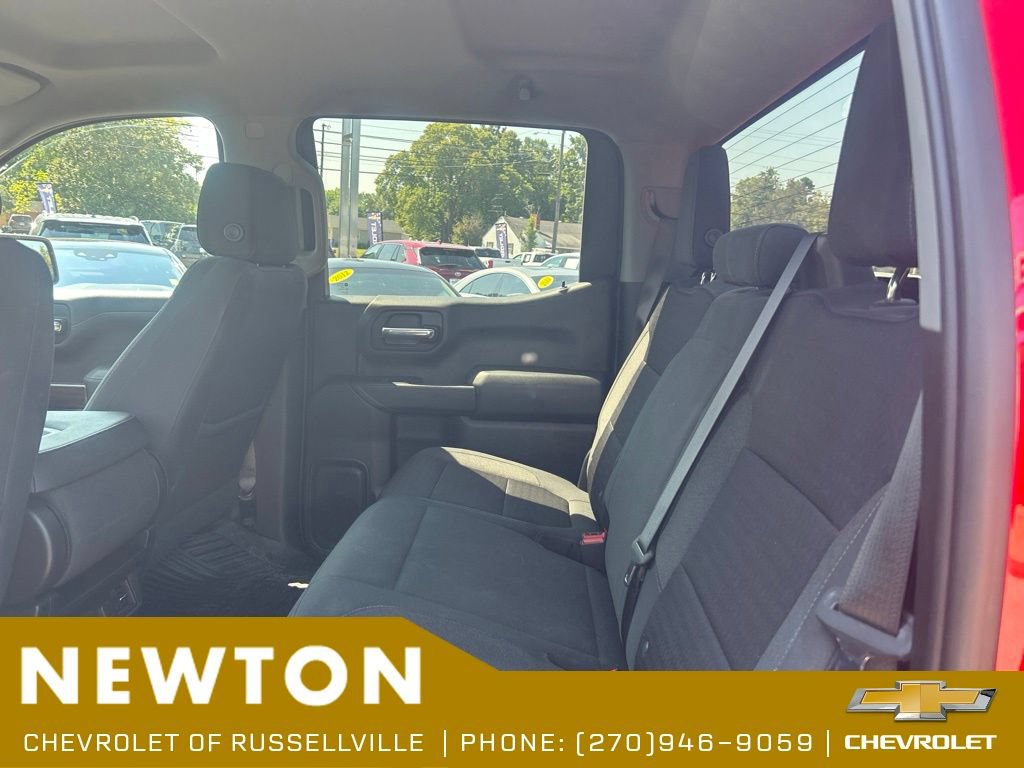 Used 2022 Chevrolet Silverado 1500 LT AWD/4WD image 10