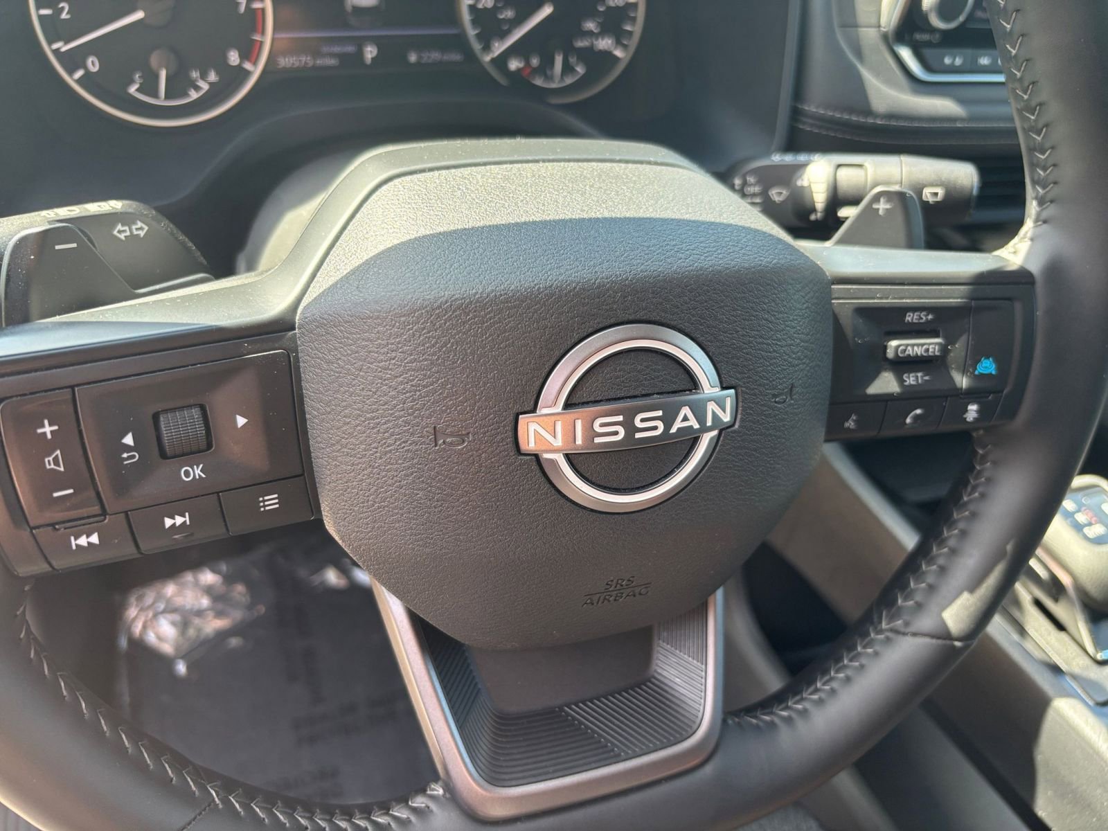 Used 2025 Nissan Rogue SV FWD image 29