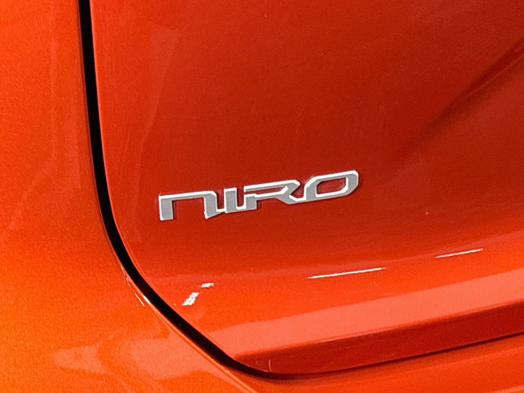 Certified 2023 Kia Niro EX FWD image 24