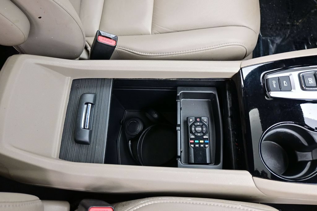 Used 2021 Honda Pilot Touring image 39