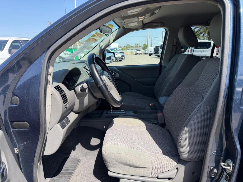 Used 2019 Nissan Frontier SV RWD image 17