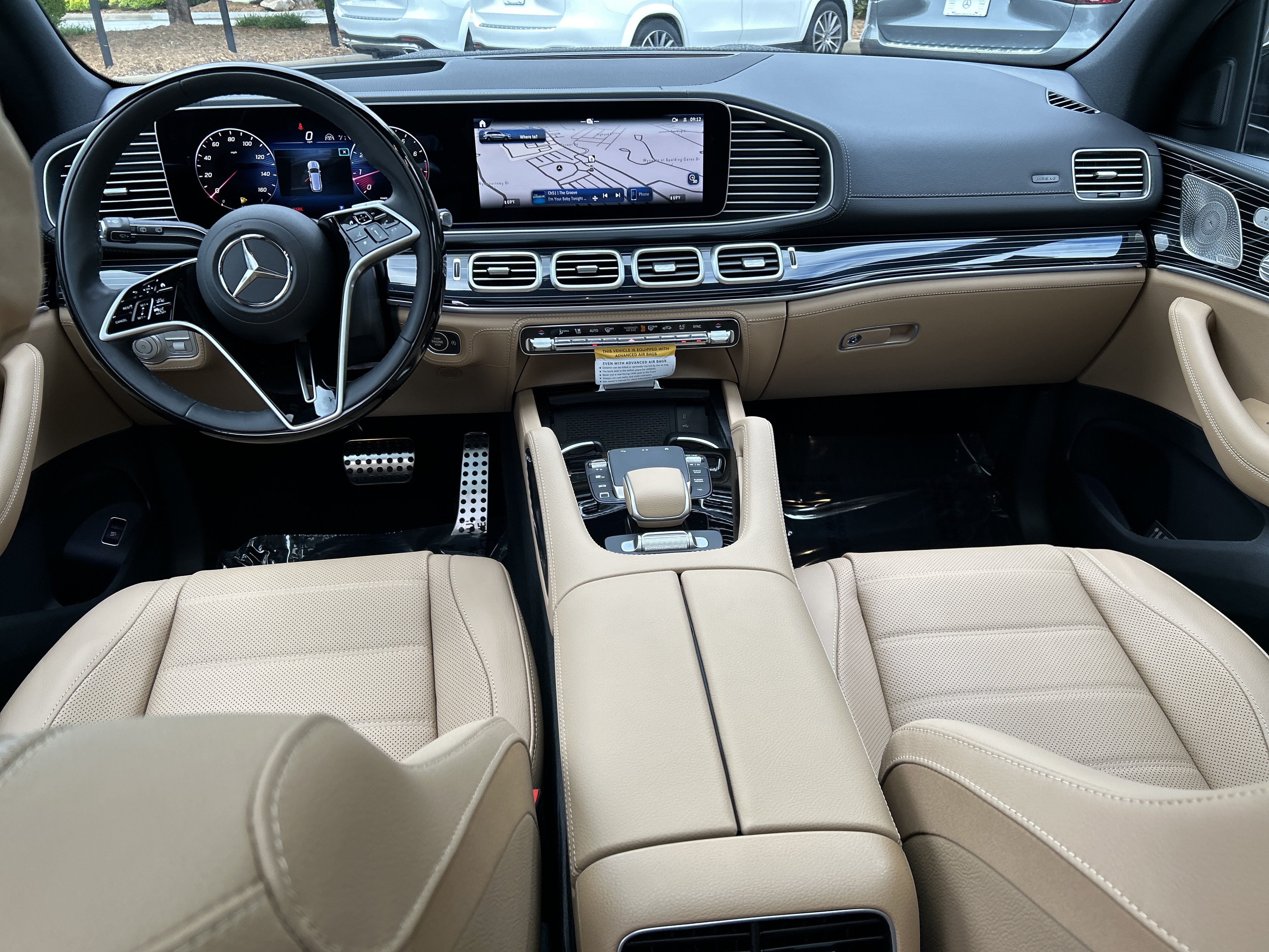 New 2026 Mercedes-Benz GLS 580 4MATIC image 24