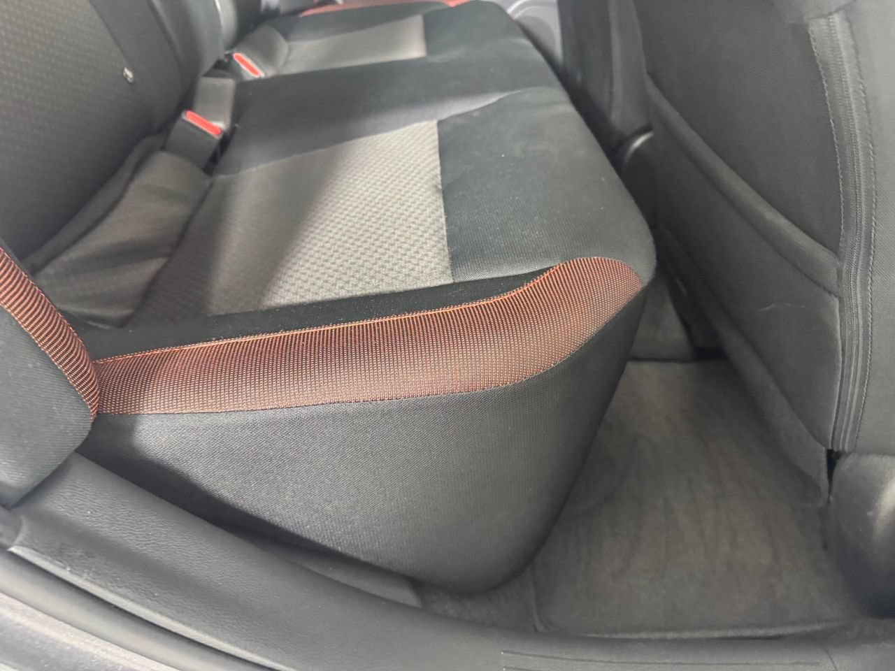 Used 2025 Nissan Versa SR FWD image 32