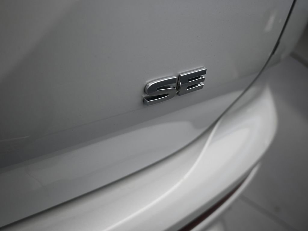 Used 2023 Mitsubishi Outlander SE image 44