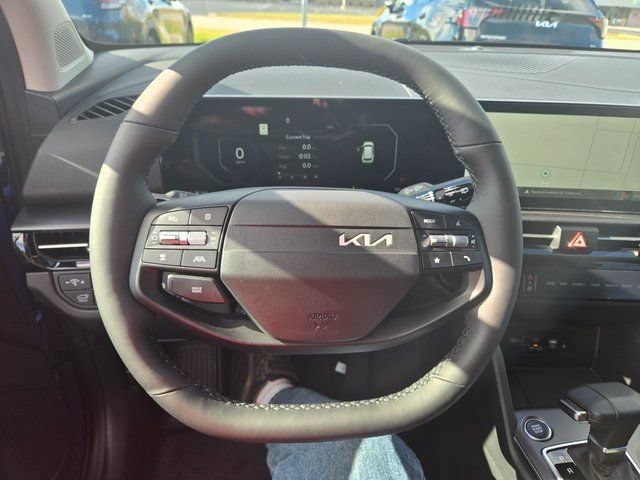 New 2026 Kia Sportage SX FWD image 17