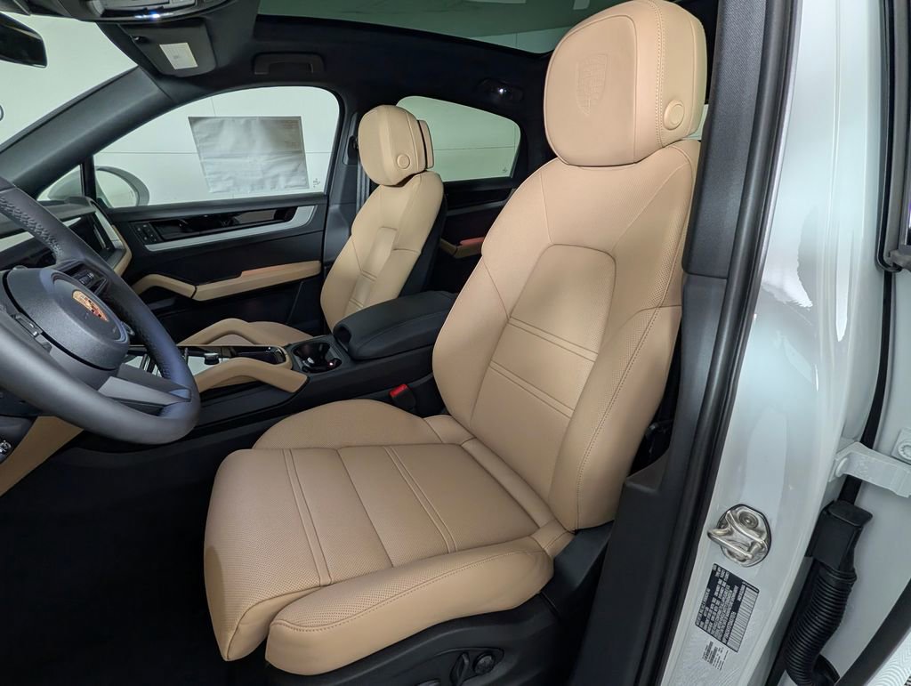New 2026 Porsche Cayenne Coupe image 5