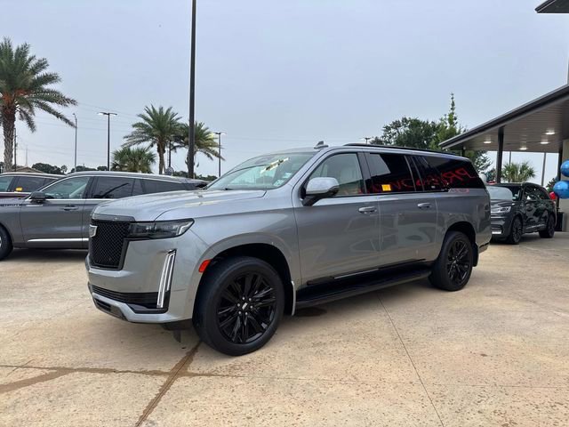 Used 2023 Cadillac Escalade ESV Sport Platinum image 5