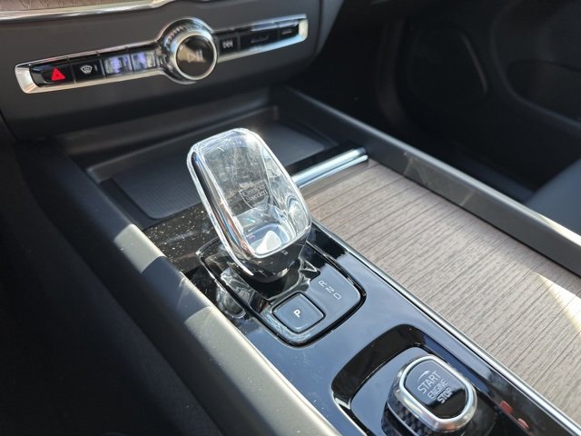 New 2026 Volvo XC60 B5 Plus w/ Protection Package Premier image 14