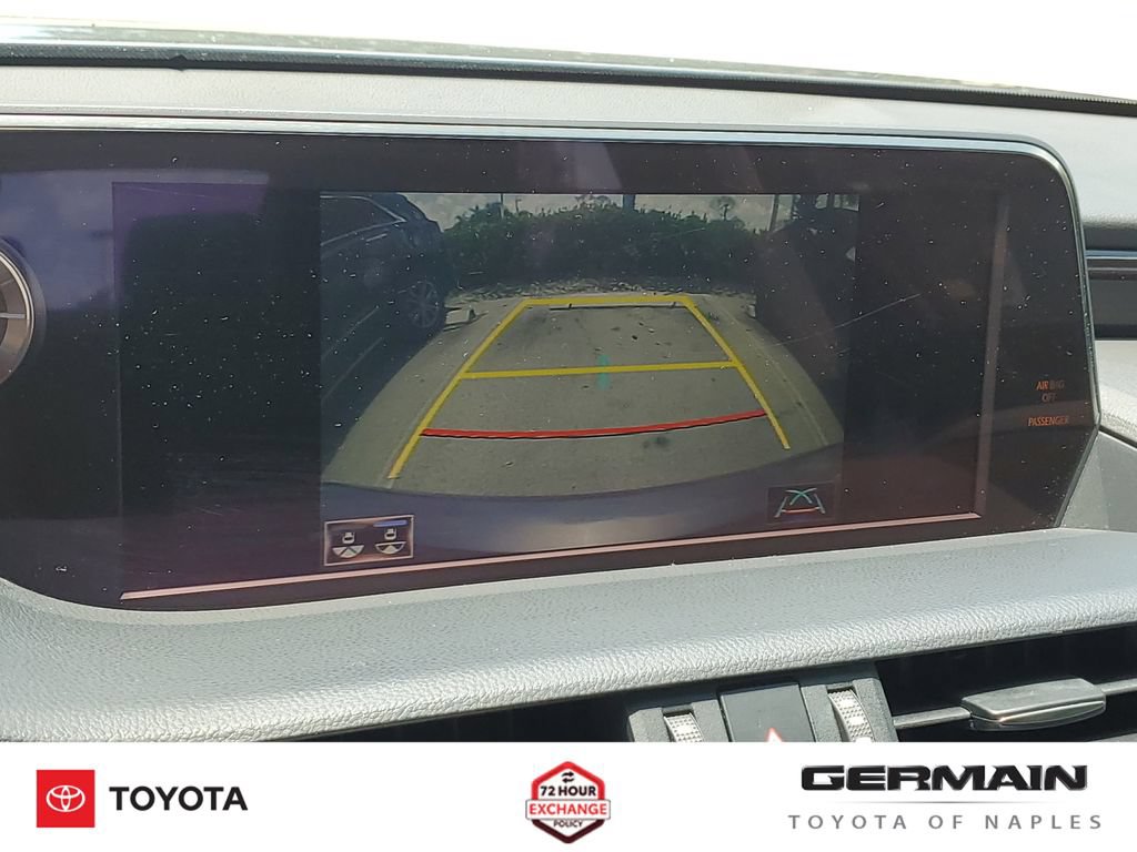 Used 2020 Lexus ES 300h w/ Premium Package FWD image 27