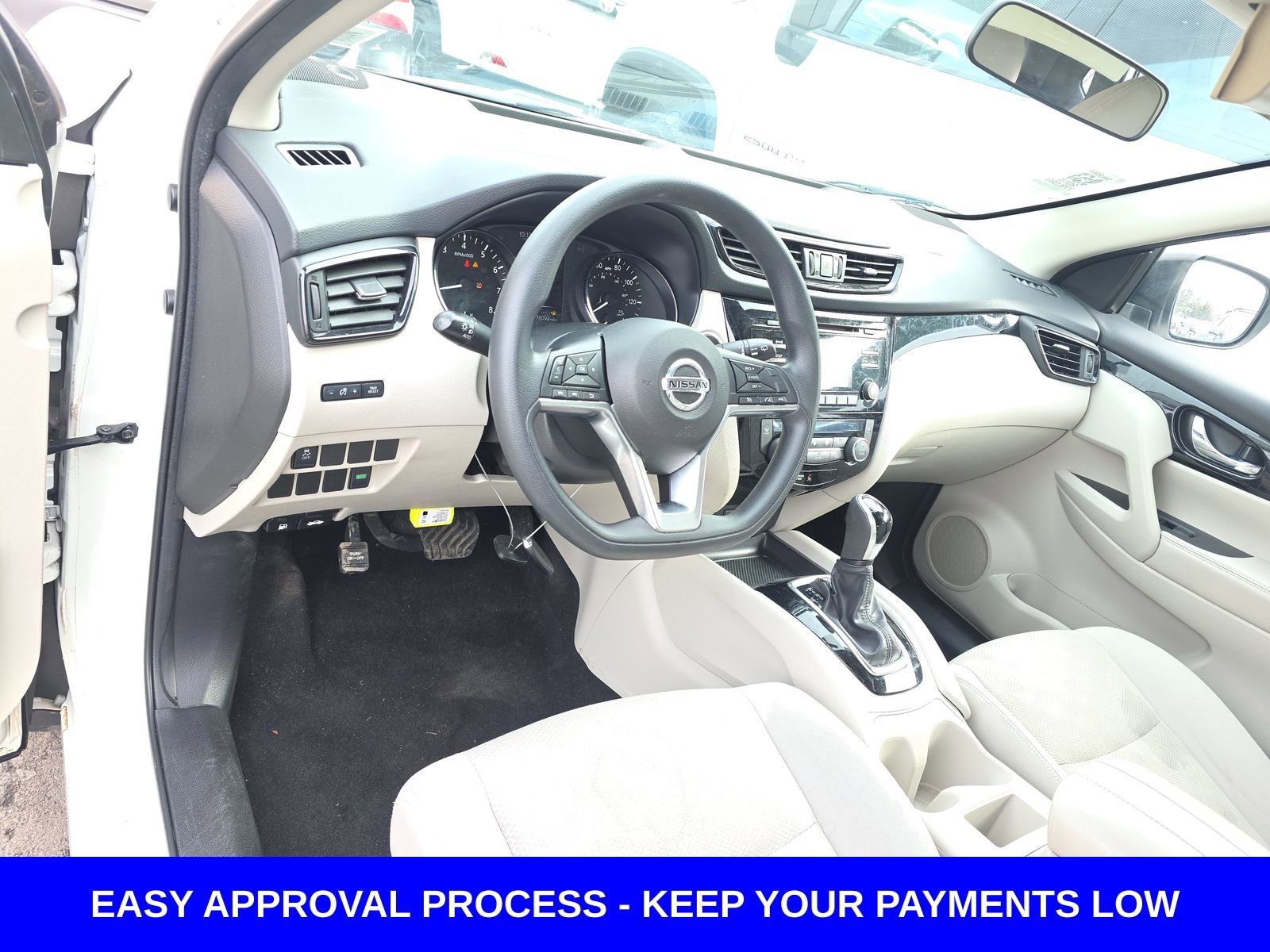 Used 2018 Nissan Rogue Sport SV image 15