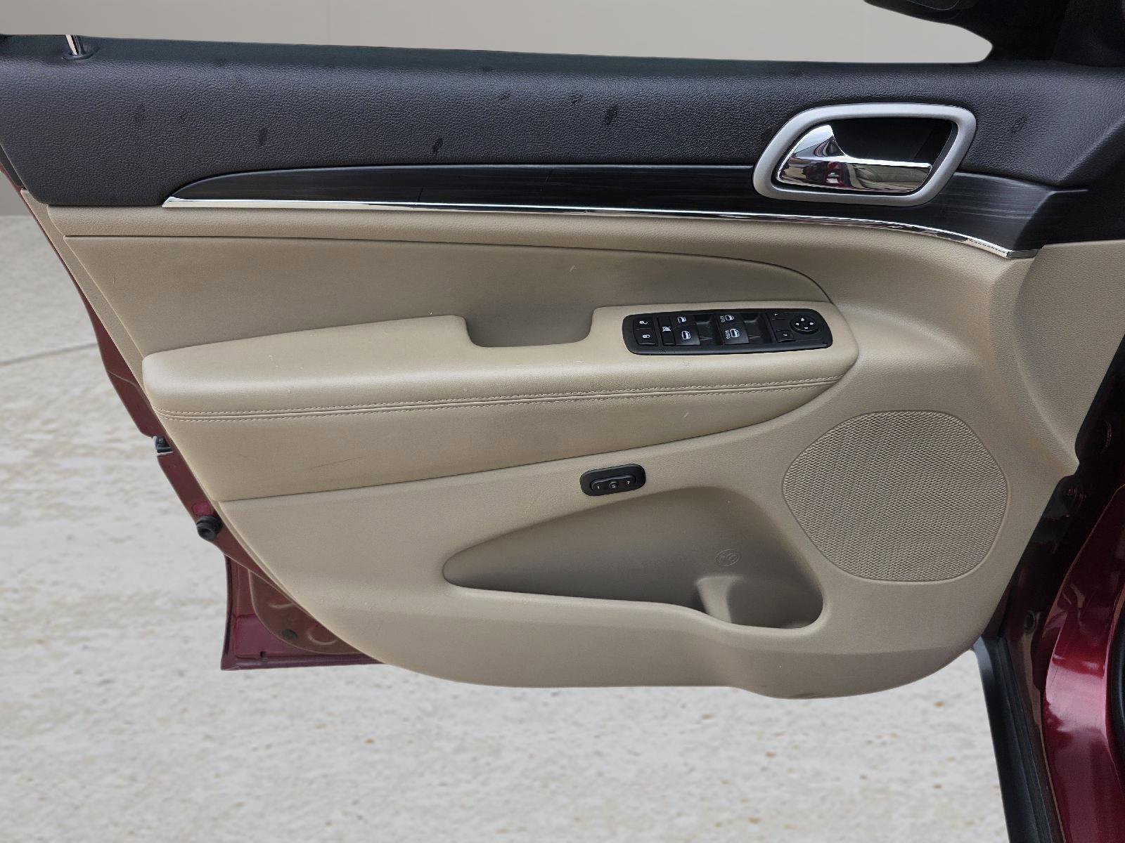 Used 2020 Jeep Grand Cherokee Limited RWD image 29