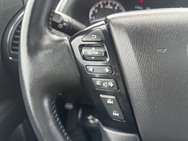 Used 2022 Nissan Armada SL w/ Midnight Edition Package image 25