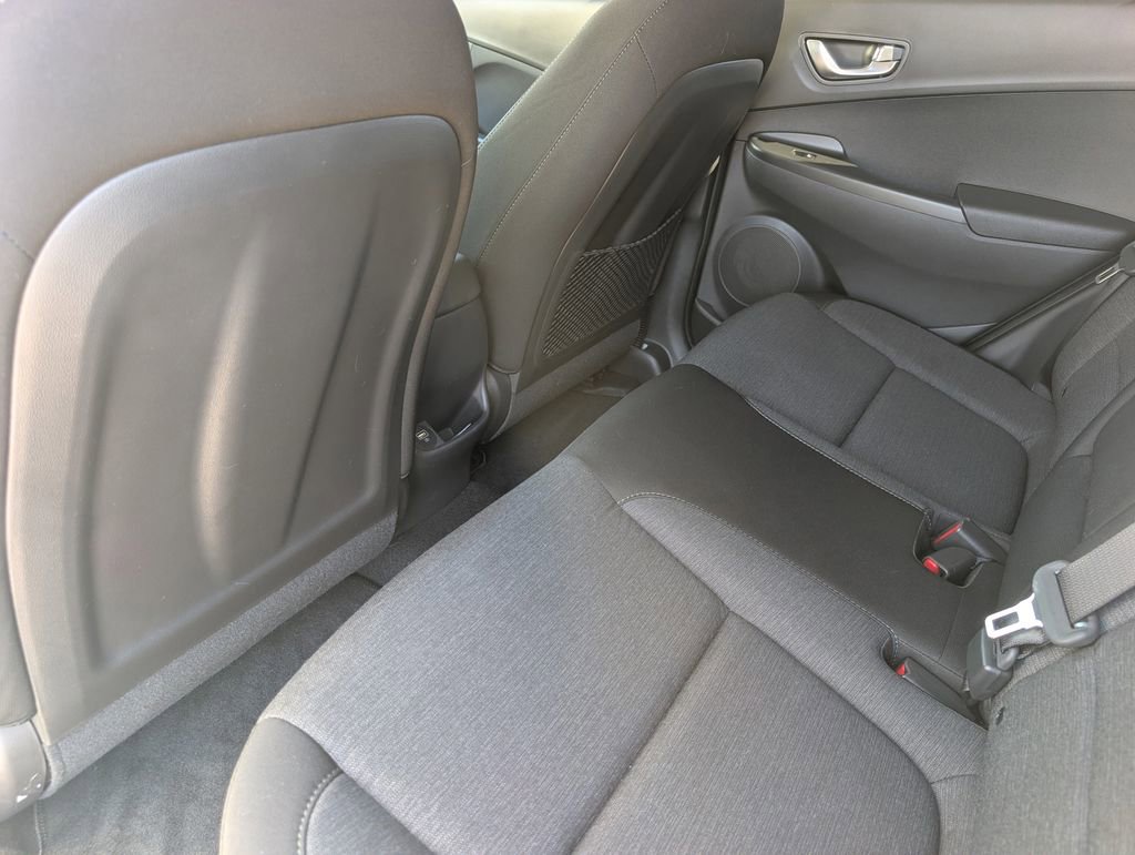 Used 2023 Hyundai Kona SE w/ Cargo Package image 17