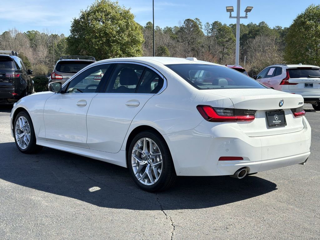 Used 2025 BMW 330i Sedan image 5