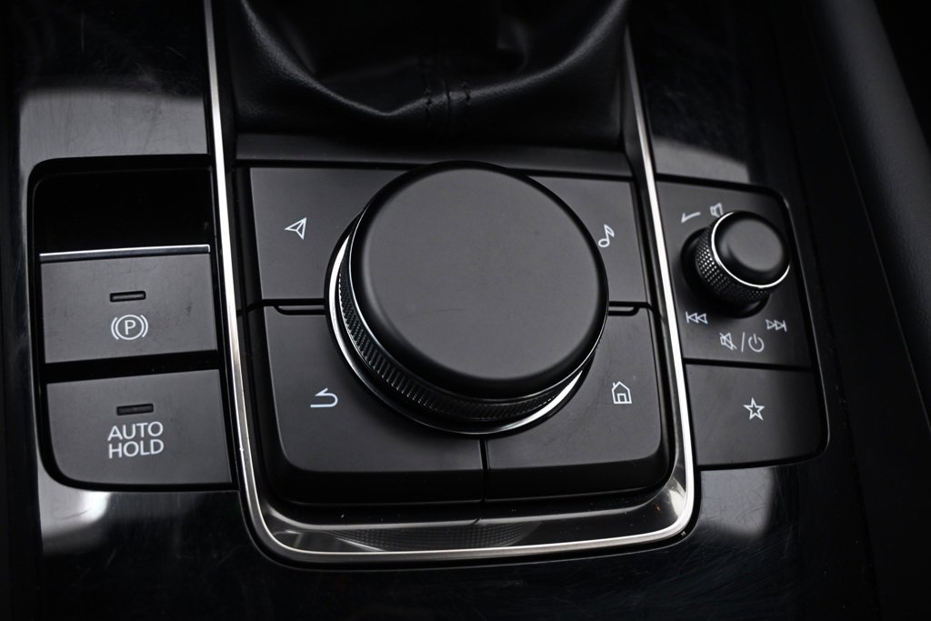 Used 2020 MAZDA MAZDA3 Hatchback w/ Premium Package image 33