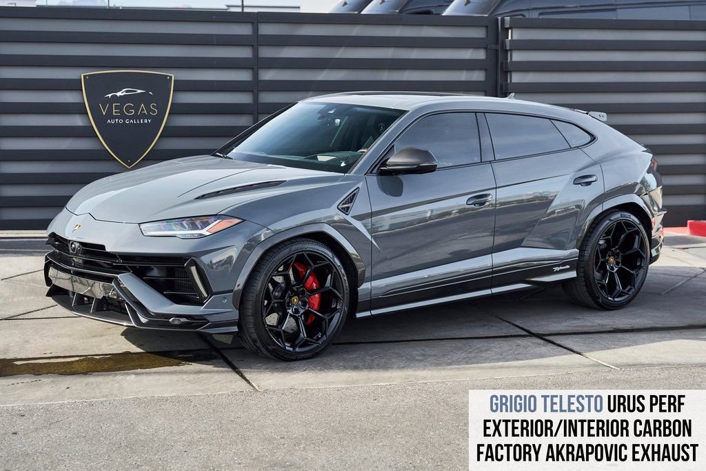 Used 2024 Lamborghini Urus Performante image 1