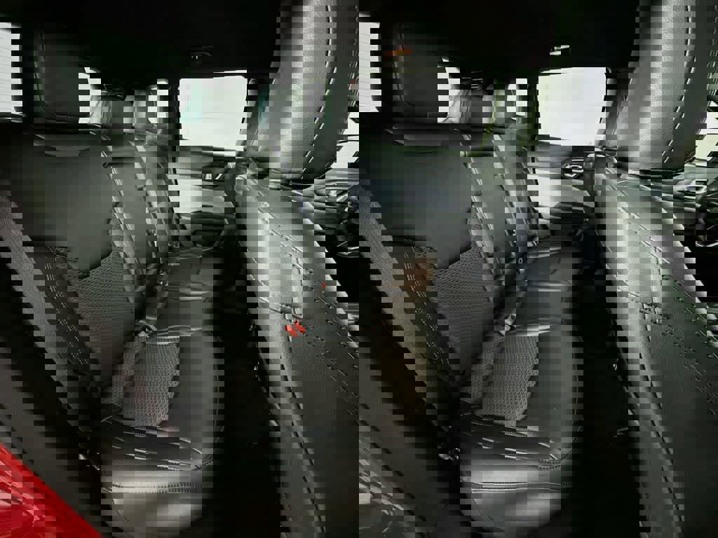 Used 2023 Jeep Compass Latitude AWD/4WD image 30