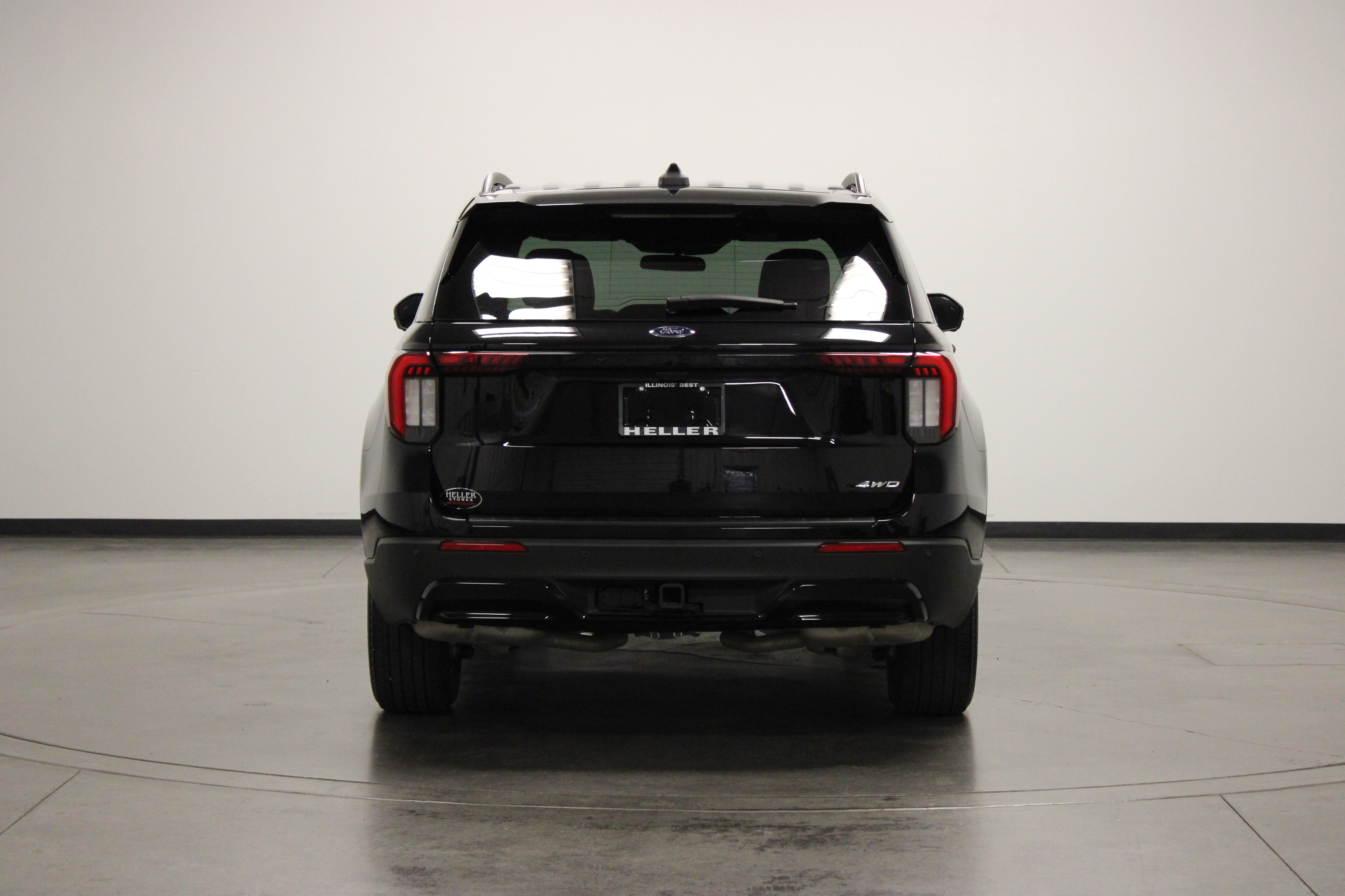 Used 2025 Ford Explorer ST-Line AWD/4WD image 7