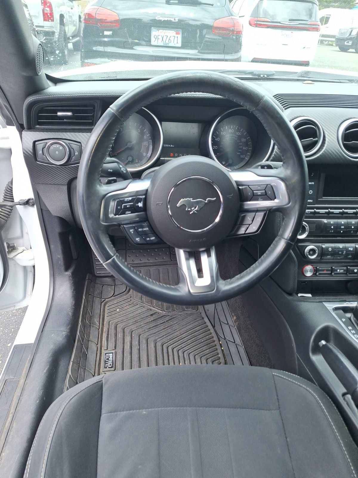 Used 2018 Ford Mustang Coupe RWD image 11