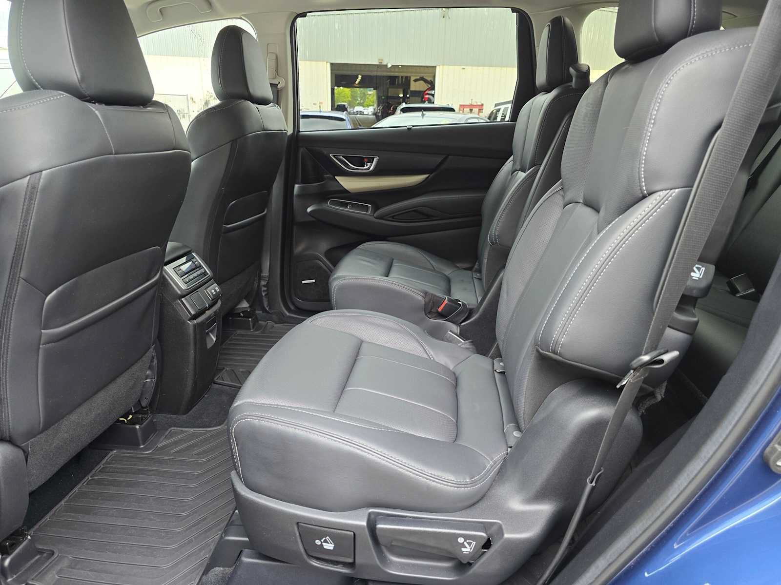 Used 2020 Subaru Ascent Limited w/ Technology Package AWD/4WD image 15