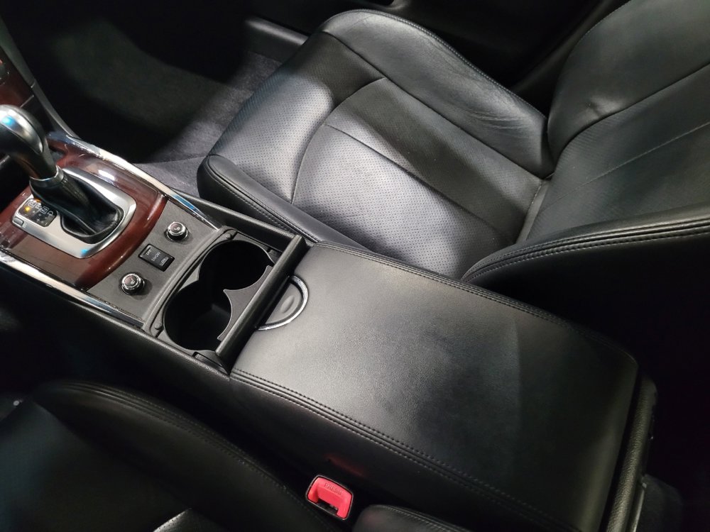 Used 2013 INFINITI G37 x w/ Premium Pkg image 26
