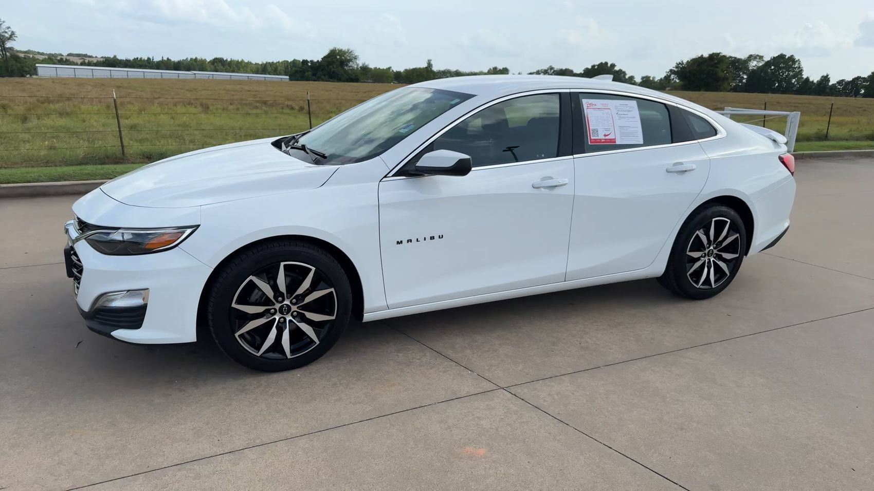 Used 2023 Chevrolet Malibu RS FWD image 5