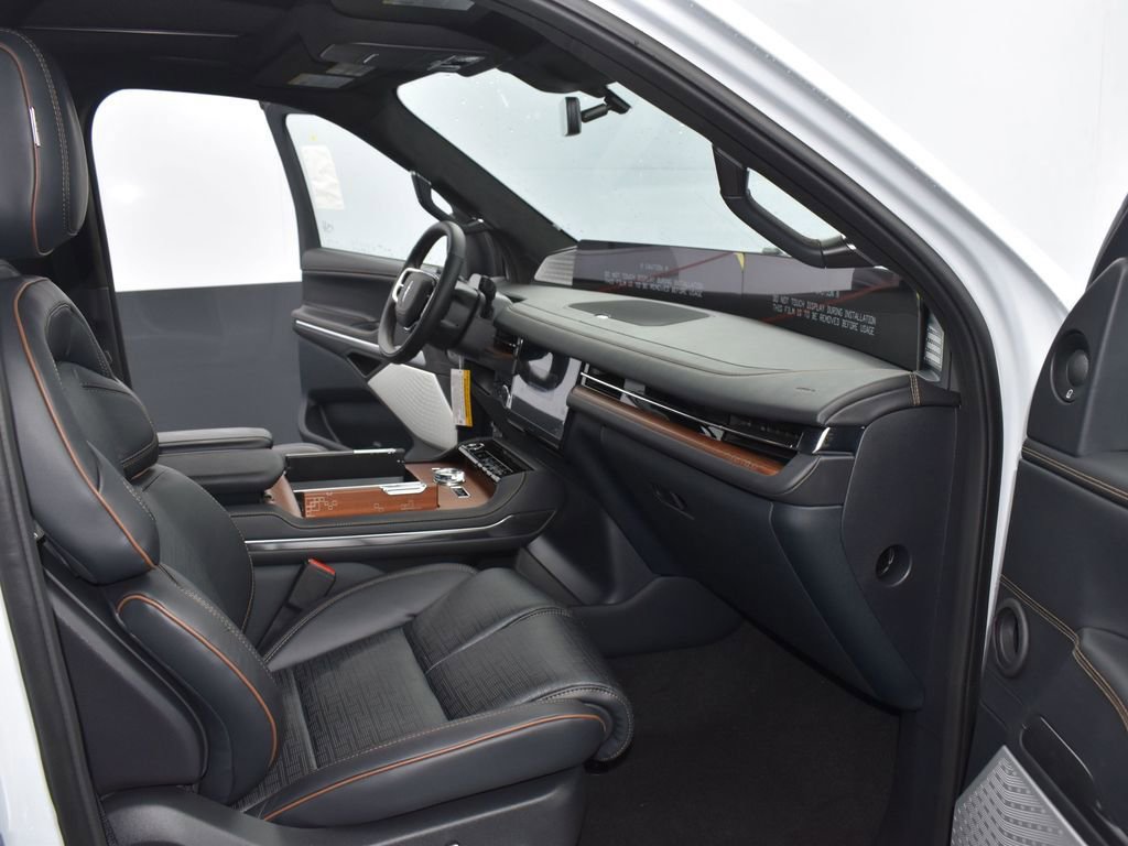 New 2026 Lincoln Navigator Black Label AWD/4WD image 16