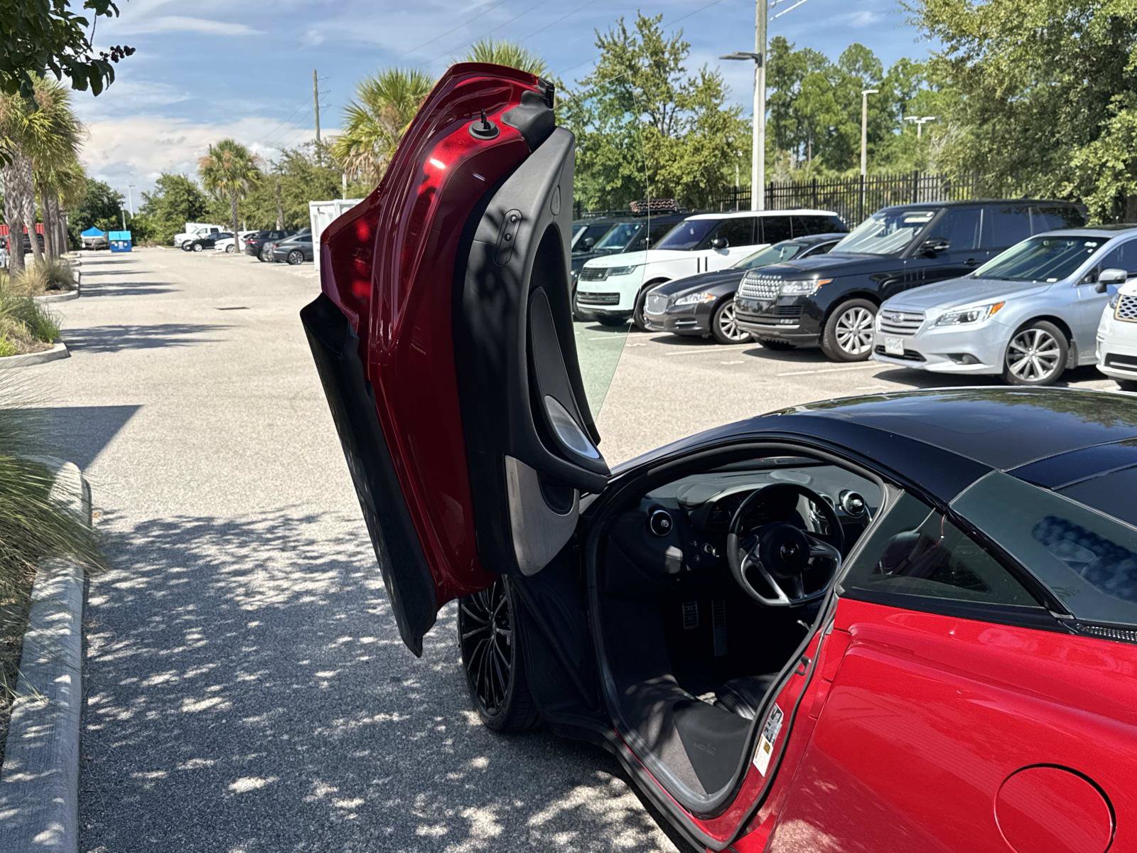 Used 2020 McLaren GT RWD image 11