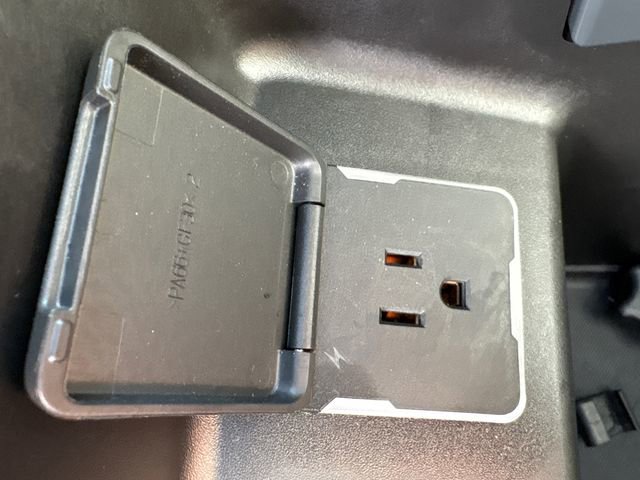 Used 2022 GMC Sierra 1500 AT4 w/ AT4 Premium Package image 34