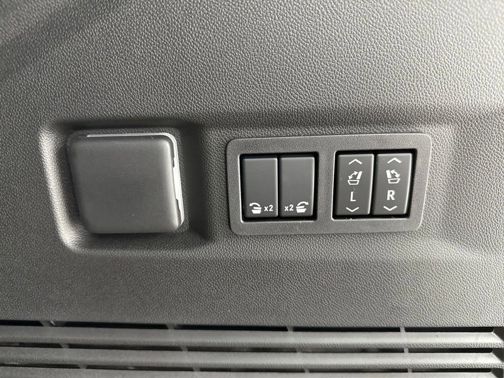 New 2026 Chevrolet Tahoe High Country image 17