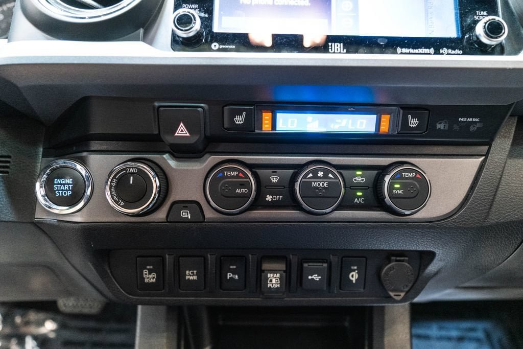 Certified 2023 Toyota Tacoma TRD Off-Road w/ TRD Premium Off Road Package AWD/4WD image 29