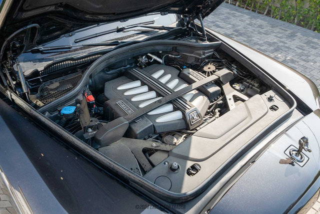 Used 2020 Rolls-Royce Cullinan Black Badge image 17