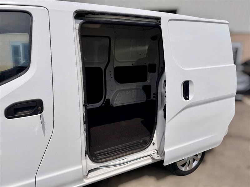 Used 2017 Nissan NV200 SV w/ Back Door Glass Package FWD image 7