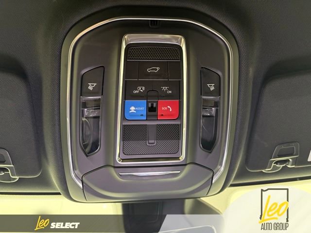 Used 2022 Jeep Grand Cherokee Trailhawk w/ Luxury Tech Group III AWD/4WD image 16